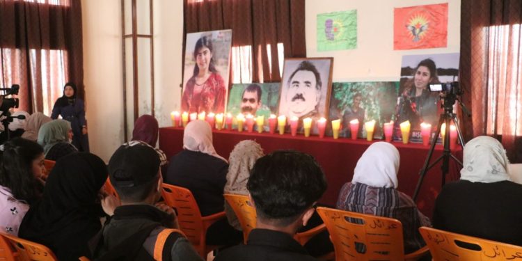 Tabqa ve Reqa şehirlerinde, Şehit Bişeng, Şehit Sara ve Şehit Tolhildan için anma!