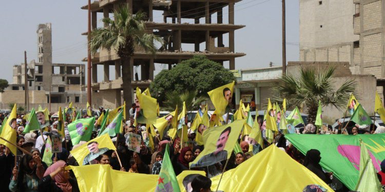 Efrîn ve Reqa’da işgale karşı protesto eylemleri