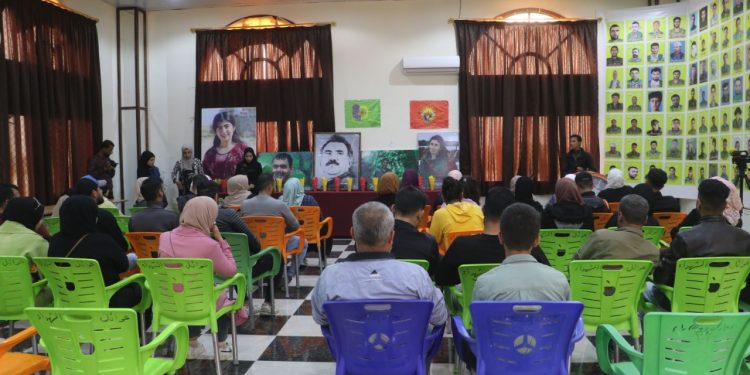 Tabqa ve Reqa şehirlerinde, Şehit Bişeng, Şehit Sara ve Şehit Tolhildan için anma!