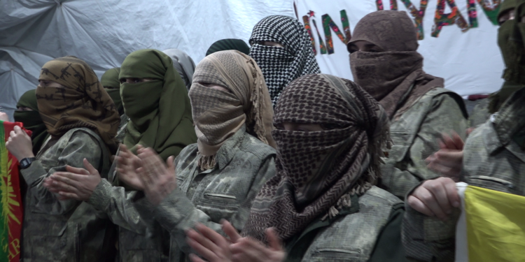 Şehit Bişeng ve Şehit Sara’nın intikamı için 26 genç kadın Önderliğe katıldıklarını duyurdu