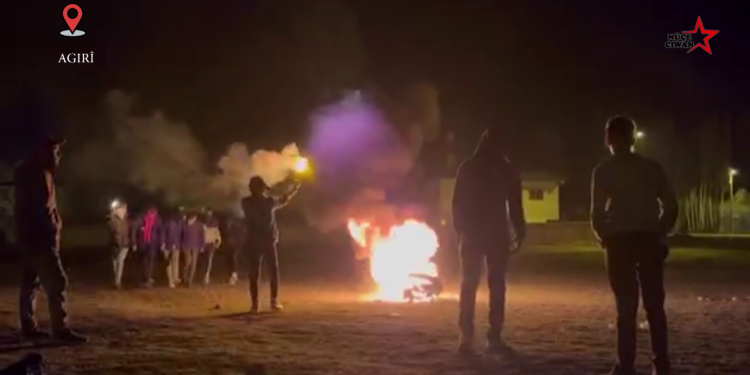 Yurtsever Gençlerden bir çok merkezde 4 Nisan kutlamaları