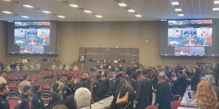 Kobanê Davası’nda siyasetçilere yüzlerce yıl hapis verildi