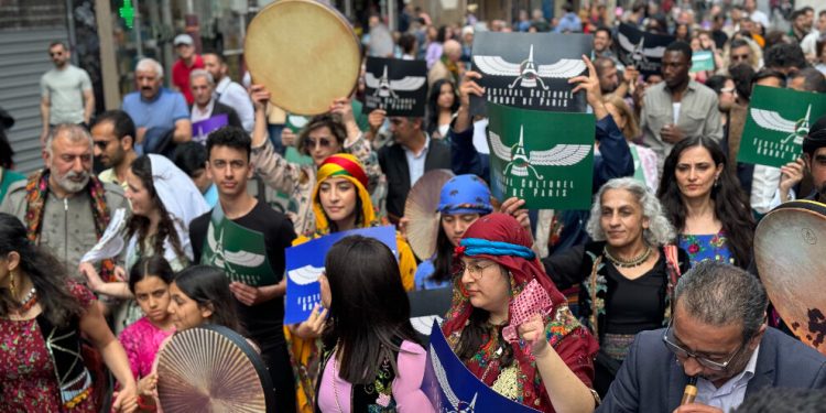 Paris Kürt Kültür Festivali başladı