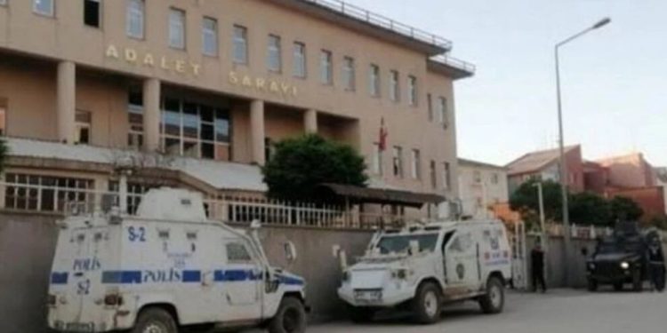 Gever’de çocuklar dahil en az 11 gözaltı