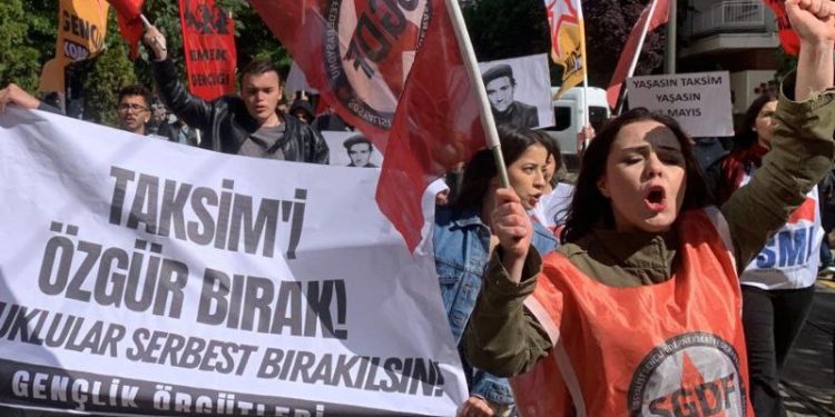Eskişehir’de 1 Mayıs tutuklamalarını protesto eden SGDF’li gözaltına alındı