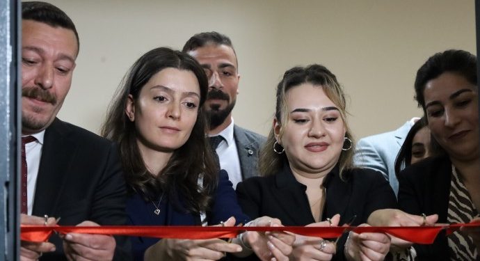 Wan Barosu’ndan yeni avukatlar için ‘Genç Ofis Bürosu’