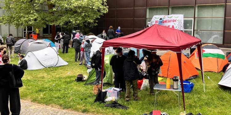İsrail saldırısına karşı üniversite protestoları yayılıyor