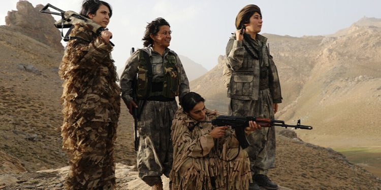 Kurdistan Özgürlük Gerillası işgalci Türk ordusunu 16 kez vurdu