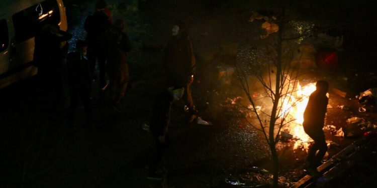 Gençler kayyum darbesini protesto etti