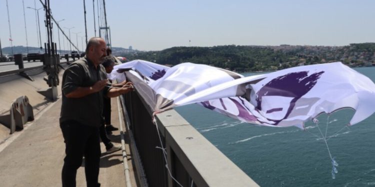 Vekillerden Boğaziçi Köprüsü’nde kayyum protestosu