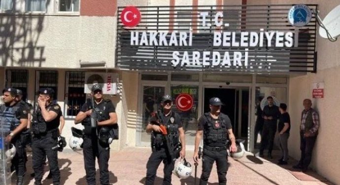Colemêrg’te irade gaspı: Belediyeye kayyım atandı