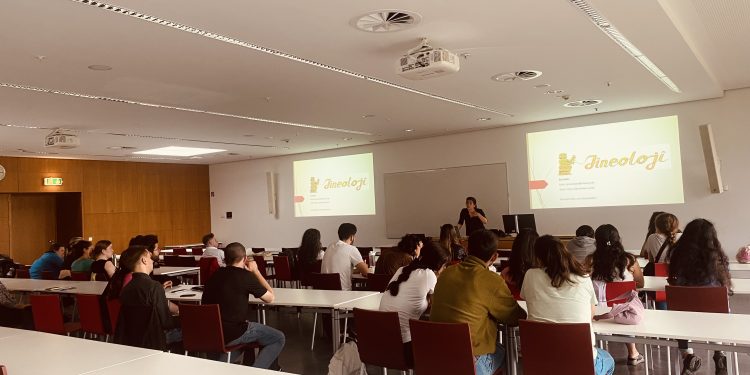 Goethe üniversitesinde Jineolojî semineri