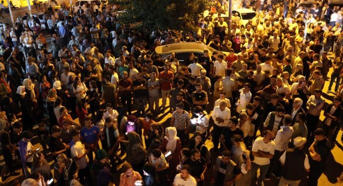 Curnê Reş Belediyesi’ni DEM Parti kazandı