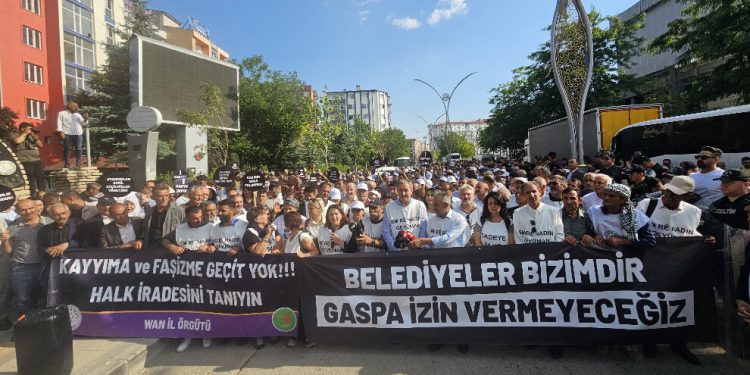 Wan’dan Colemêrg’e yürüyüş başladı