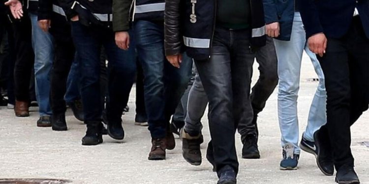 İstanbul’da 11 kişiye daha ‘Kürtçe halay’ gözaltısı