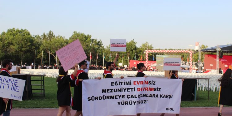 ODTÜ’lü öğrencilere verilen kınama cezası bozuldu