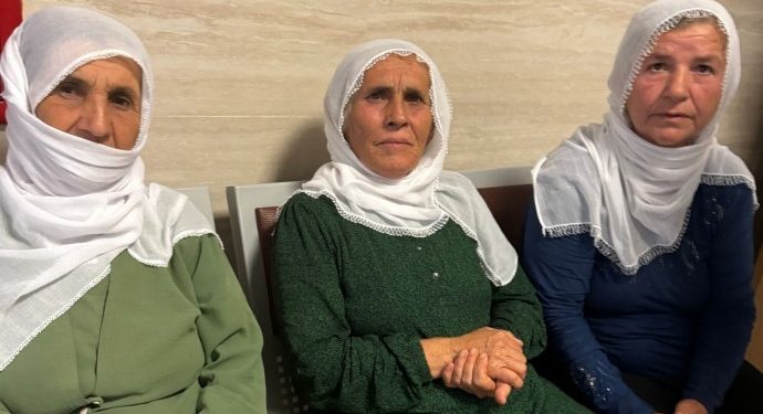 Faşist Türk Devleti annelere çıplak aramayı dayattı