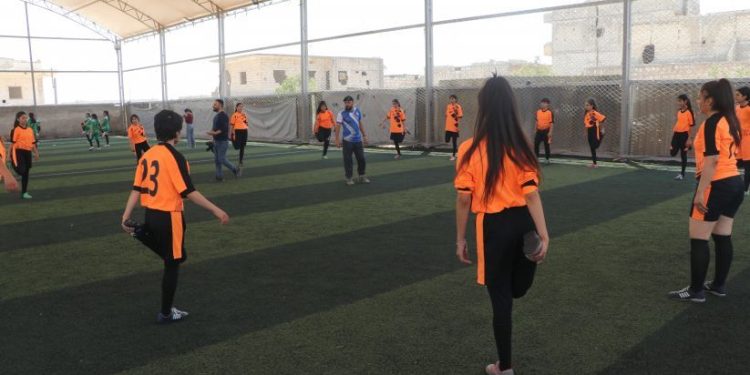 Efrîn-Şehba Genç Kadınları Futbol Maçı Düzenledi