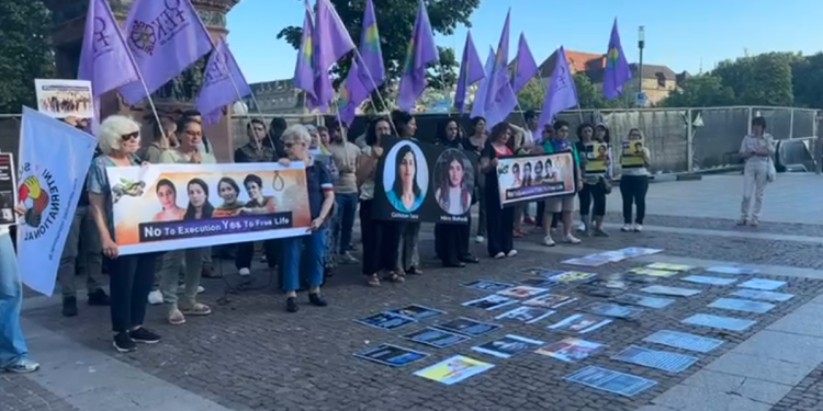 Stuttgart’da Türk devletinin katlettiği gazeteciler için protesto