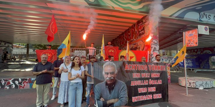 TCŞ VE TekoJIN Öncülüğünde 15 Ağustos kutlaması