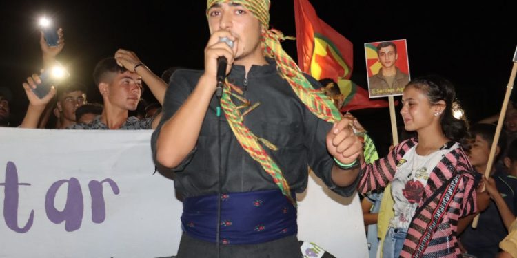 Şehba’da gençler ve genç kadınlar gerilla direnişini selamladı