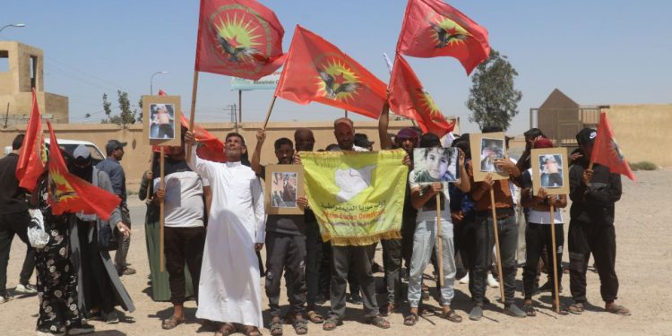 Dêrazor Gençleri: Savaşmaya Hazırız