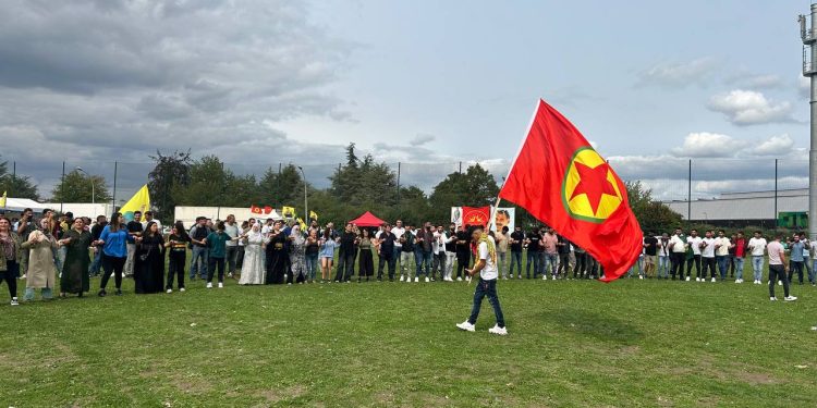 Paris Grigny Gençliği 15 Ağustos Kutlamasını Coşkulu Bir Şekilde Kutlamaya Başladı