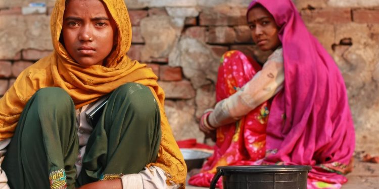 Kapitalizm krizinde kadın olmak