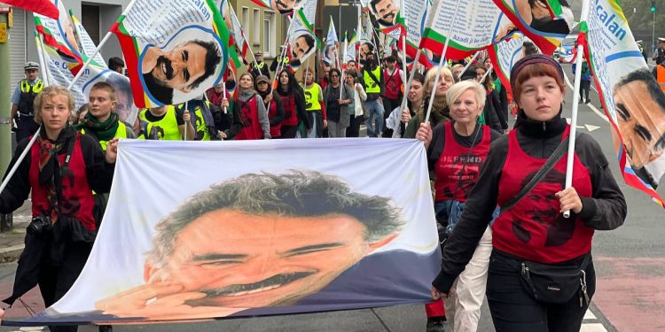 Azad Êrîş: Yürüyüşümüzle, sloganlarımızla tüm şehirleri inleteceğiz