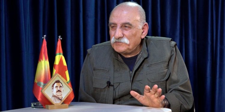 Kürt gençleri 24 saat durmamalı yurt dışında!