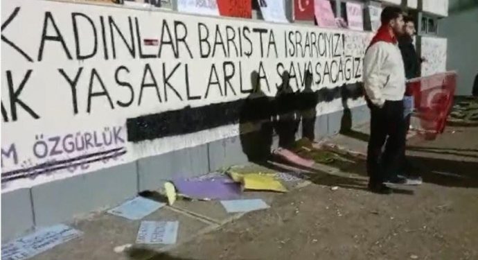 Faşistler, ODTÜ de ‘kadın duvarına’ saldırdı