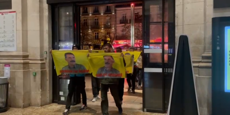 Bordeaux’da Sivil İtaatsizlik Eylemi