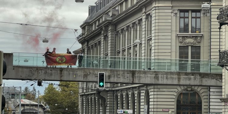 Bern Gençlerinden Sivil İtaatsizlik Eylemi