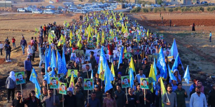 Şehba’da Önder APO için kitlesel yürüyüş