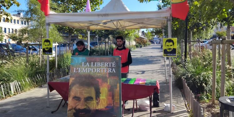 Grigny’de Önder APO’ya Özgürlük Standı