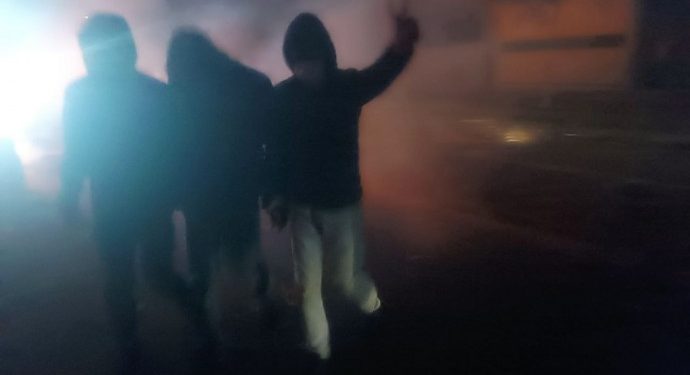 Êlih’te gençler üç mahallede direnişe geçti