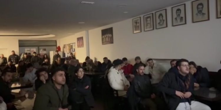 Berlin’de Gençler Kültür Gecesi Düzenledi