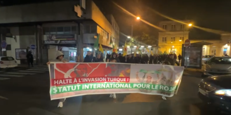 Gençler Villiers Le Bel’de İşgal Saldırılarına Karşı Sokaklara Aktı