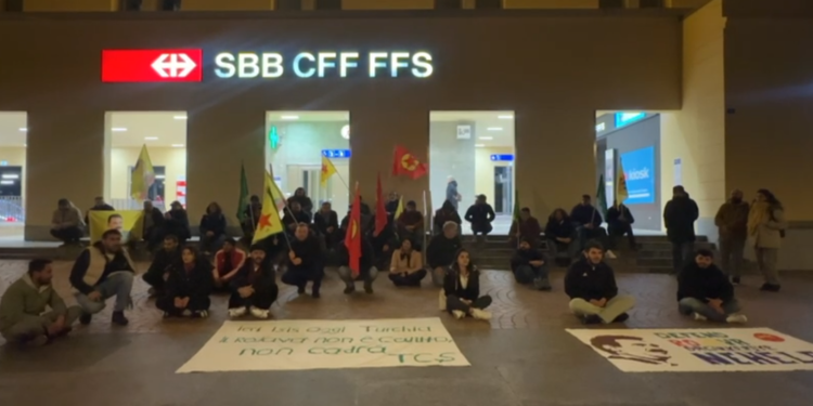 İsviçre’de Gençler Eylemlerine Devam Ediyor