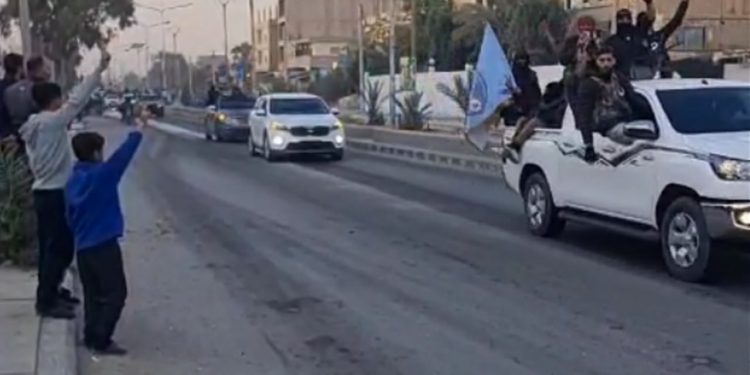 Suriye Demokratik Güçleri Deyrizor kentine girdi