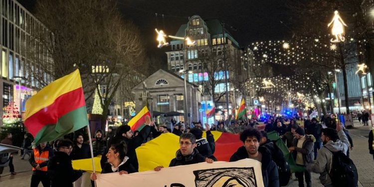 Hamburg’da Gençler Eylemlerine Kesintisiz Devam Ediyor