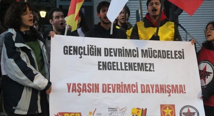 Gençliğe dönük saldırı ve tutuklamalar protesto edildi