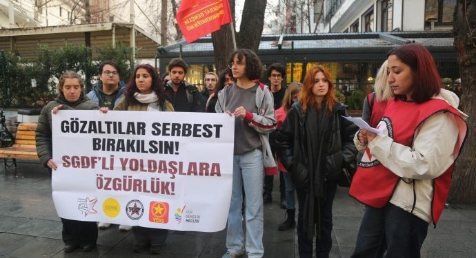 Ankadar’da HDK Gençlik Meclisi üyelerinden gözaltılara tepki