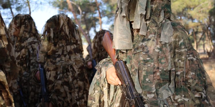 Öz Savunma Toplumsal Özün Düşmana Karşı Örgütlenmesidir