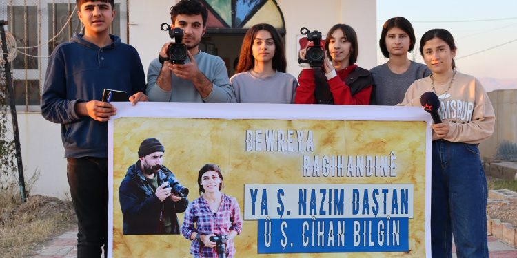 Yoldaşlarımızın kamarasını yerde bırakmayalım