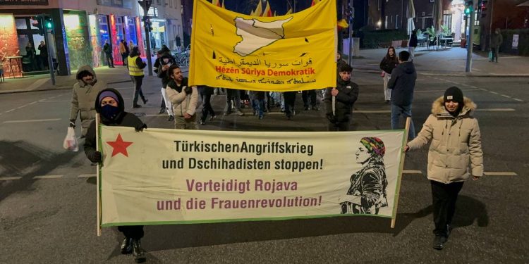 Hamburg’da İşgal Saldırıları Protesto edildi