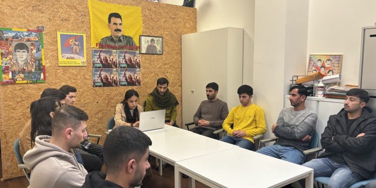 Basel Gençliğinden Önder APO’yu Okuma Etkinliği