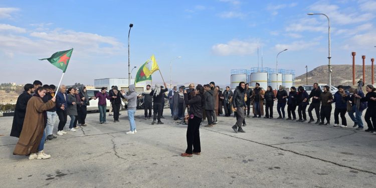 Tişrîndeki Nöbet Eylemcileri: Tişrîn yeni bir Stanlingrad örneğidir