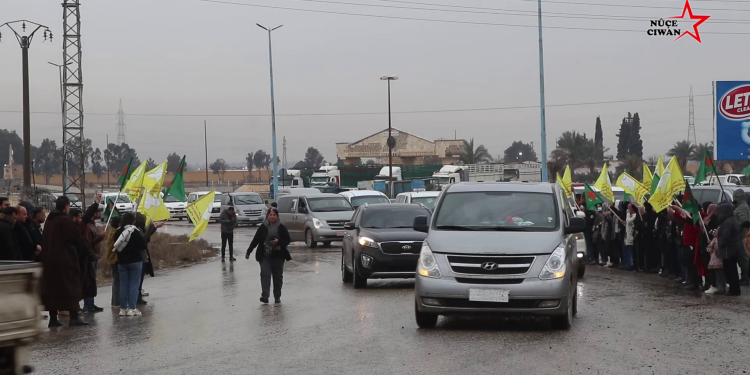 Tişrîn’den dönen halka Reqa’da karşılama