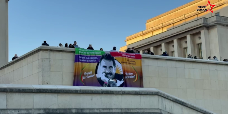 Paris’te Sivil İtaatsizlik Eylemi